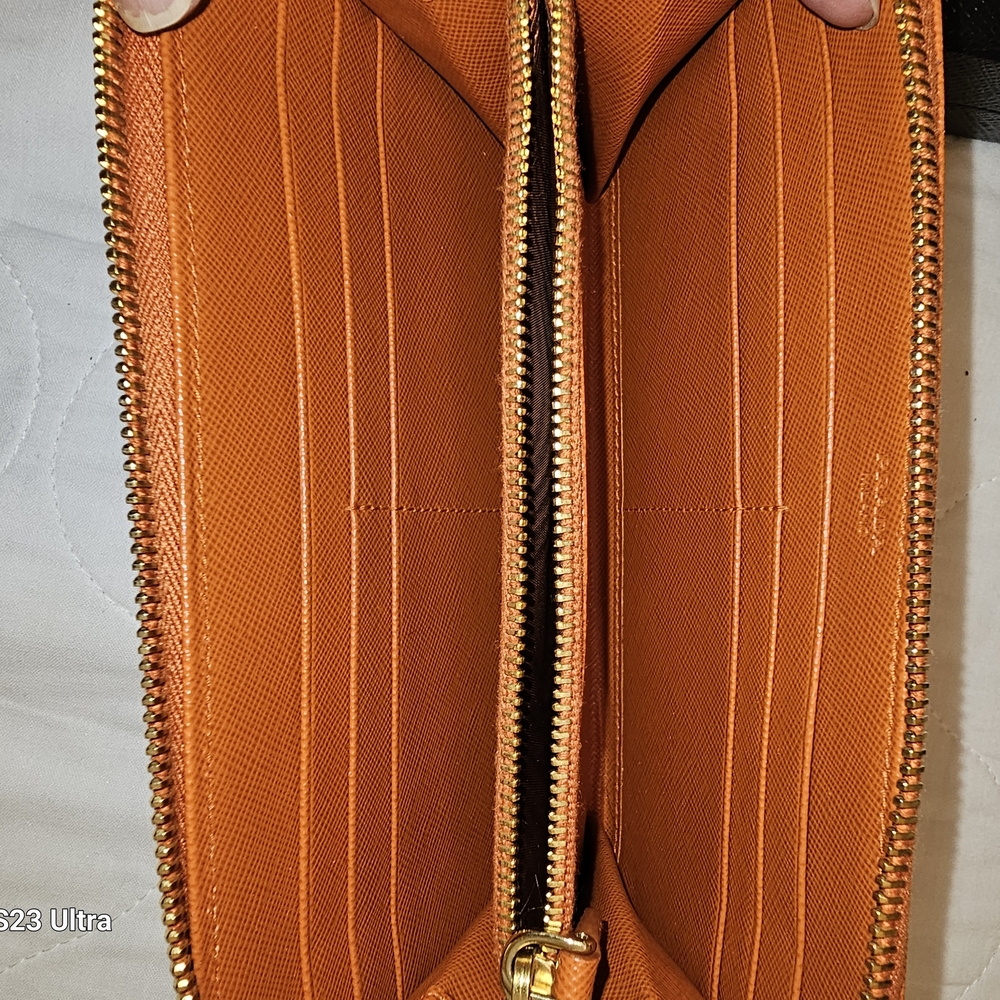 Prada  Wallet - Picture 7 of 10